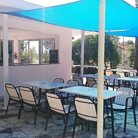 Nireus Hotel Néa Mákri