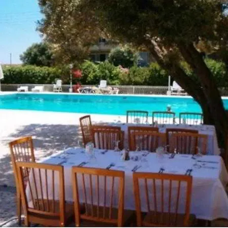 Nireus Hotel